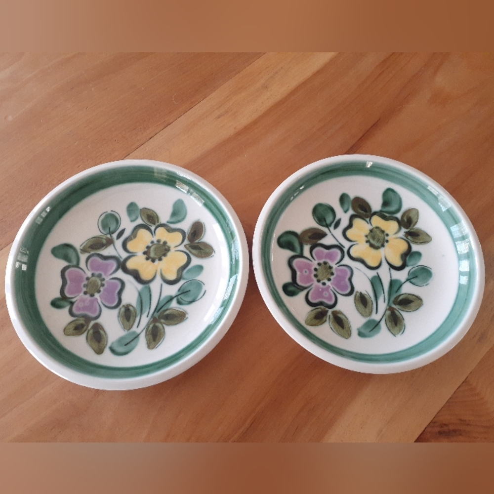 Boch La Louviere Belgium Hollow Plates Set Of 2 In The Mood Handpainted